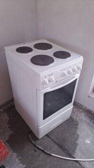 Elektricky sporak - 1
