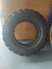 Pneumatiky 8.15 - 15 na VZV