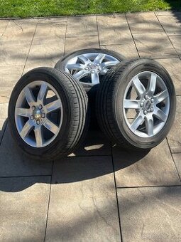 Elektróny s letnými pneu Hankook