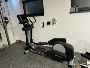 Profi stroj na cvičenie Life Fitness