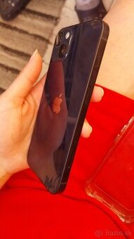 Predám iPhone 13