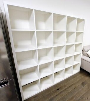 Kallax IKEA 5x5 kniznica alebo predelovacia stena super stav