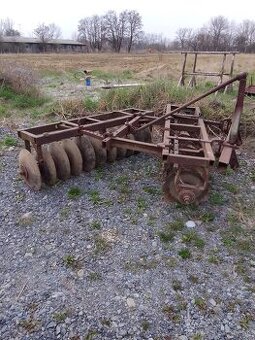 Predám disky za traktor