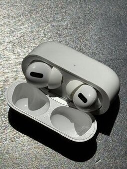 AirPods Pro 1, puzdro a lave sluchadlo
