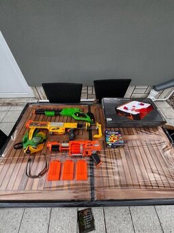 Nerf zbrane a iné hračky