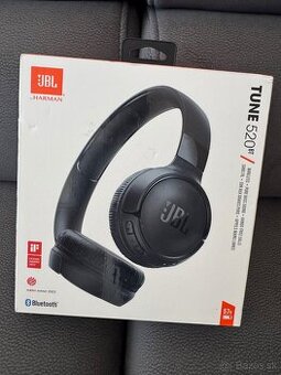 Nové JBL Tune 520BT black