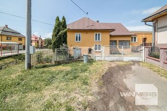 Rodinný dom s 2 garážami na predaj, Opiná, Košice - okolie