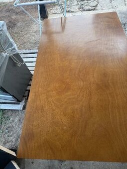 Darujem jedalenský stol