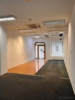 Obchodný priestor na prenájom | Trnava - Hlavná ul.