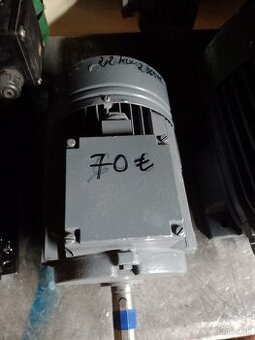 Predam elektromotor na 380-400V.