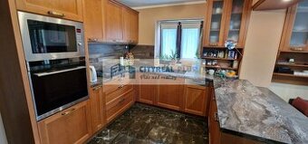 Ponúkam na predaj 7- izbový rodinný dom Nové Zámky
