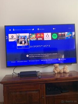 Predám Ps4 Slim 500 GB