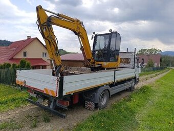 JCB 8052