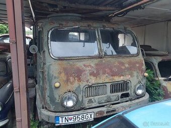 tatra 805