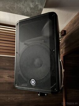 Predám 4× aktívny reproduktor Yamaha DBR15 (1000W, 15")
