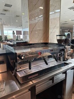 3 pakovy La Marzocco Linea PB používaný