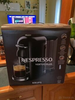 Kávovar Nespresso Vertuo Plus (Krups)