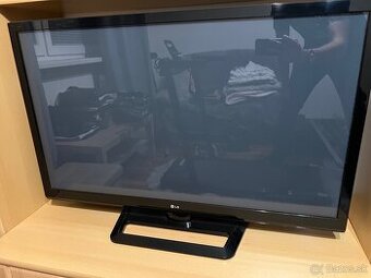 Predám televizor LG