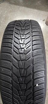 Zimne  hankook 235 /60R18