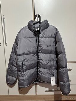 Zimná bunda Nike - sivá L/XL
