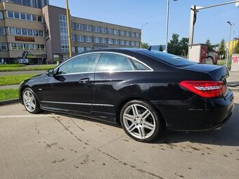 Predám mercedes cupe