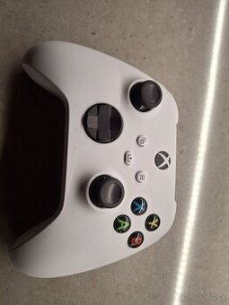 Ovládač/joystick na XBox