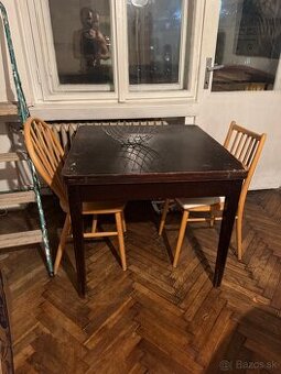 Rozkladaci jedalensky stol a 2 stolicky - 1