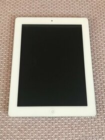 Apple iPad s obalom a nabíjačkou