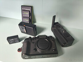 Fujifilm X-T2 s príslušenstvom