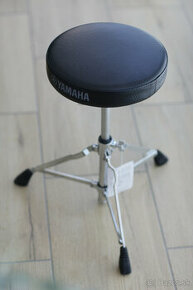 Yamaha DS550U, stolička na bicie, yamaha dtx