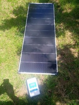 Solárny panel a regulátor