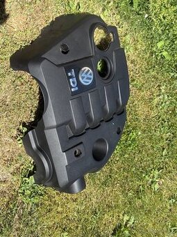 Kryt motora passat b5