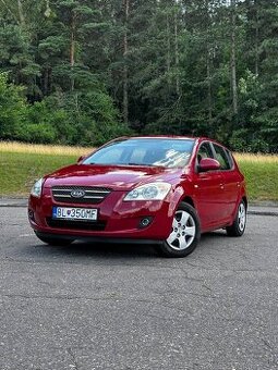 Kia ceed 1.4 77kW benzín 2008