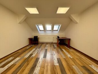 Priestor s umývadlom - 26 m2 - Moyzesova, Košice
