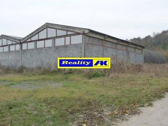 Haly na predaj Trnava 1 700 m2