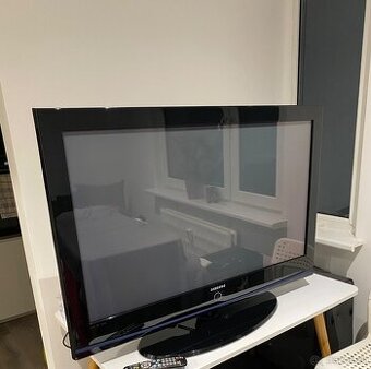 Televízor