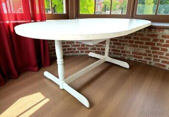 Jedálenský stôl 10-miestny