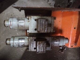 Predám hydraulické ovládanie na 24v