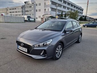 Hyundai i30 Combi 1.4 Benzín 74kw