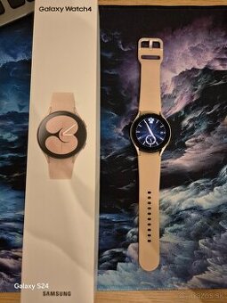 Samsung Galaxy watch 4 rose gold