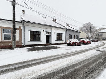 Na predaj staromestský dom v centre Kysuckého Nového Mesta - 1