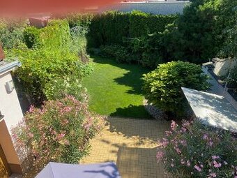 Priestranný 5-izb. RD s terasou aj záhradou