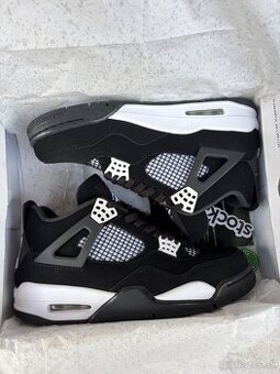 Air Jordan 4 Retro White Thunder - 1