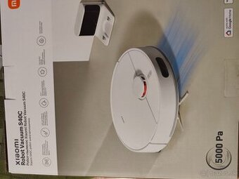 Robotický vysávač