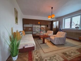 EXKLUZÍVNA PONUKA priestranný rodinný dom s garážou