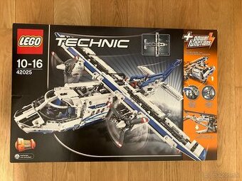 Predam nove neotvorene Lego Technic 42025 Nakladne lietadlo