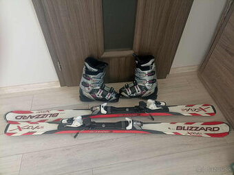 lyžiarky a lyže Blizzard