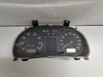 tachometer VW POLO III 5392326600 40€