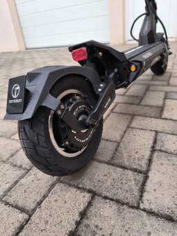 Teverun Blade Mini Ultra 2400 W 27 Ah 0 Kilometrov