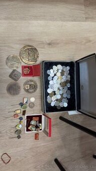Predam odznaky, odznak, mince, starozitnosti, medaile